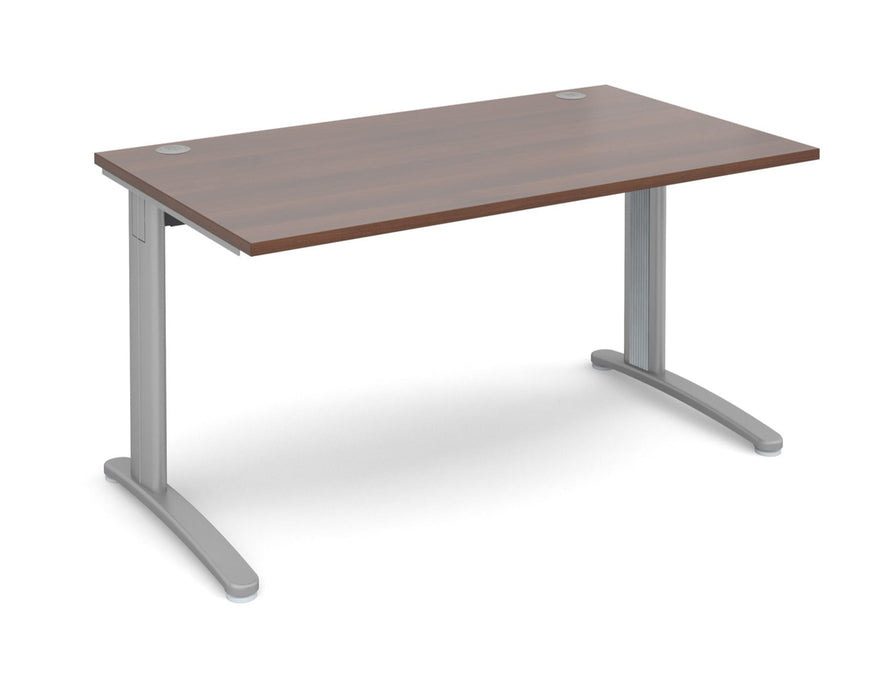TR10 - Straight Desk with Cabel Managed Cantilever Leg - 800mm - Silver Frame.